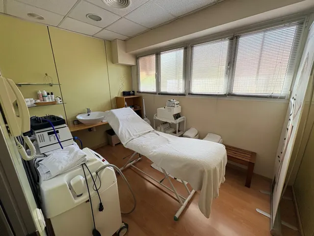 Oportunidad de inversión en Igualada: Local apto para diversos usos, oficina, consulta, academia, etc estado impecable por 100.000 Eur — 6
