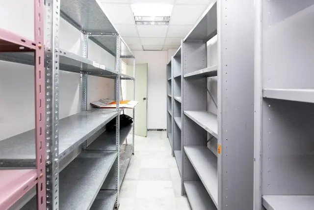 Alquiler de local del 200 metros en alcazar del genil — 21
