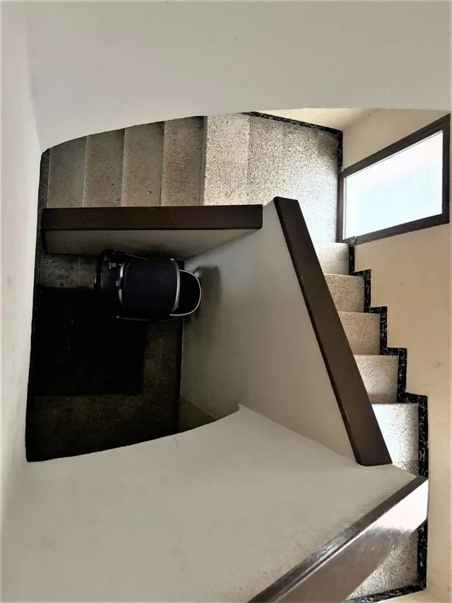 Piso para entrar a vivir. segundo sin ascensor. solo 10 vecinos — 34