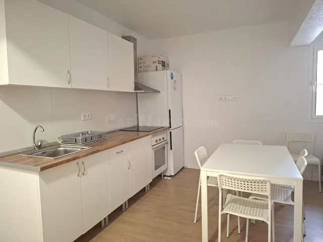 Alquiler de habitaciónes en Santa María De Gracia - foto 2