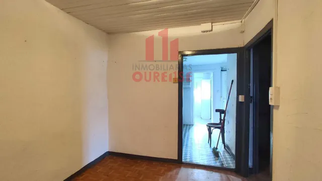 CASA PARA REFORMAR CON PARCELA DE MÁS DE 2000 METROS EN LA ZONA DE LA RESIDENCIA, PRÓXIMA AL HOSPITAL. — 30
