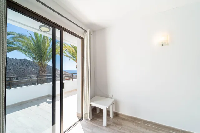 Apartamento en perfecto estado con terraza y sol de mañana — 9