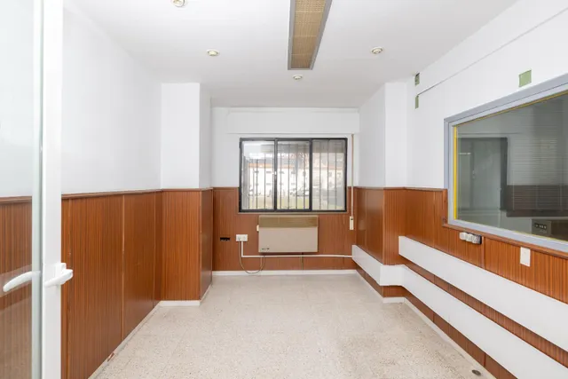 Piso 6 habitaciones 280m² en venta - Av. De Salobreña — 18