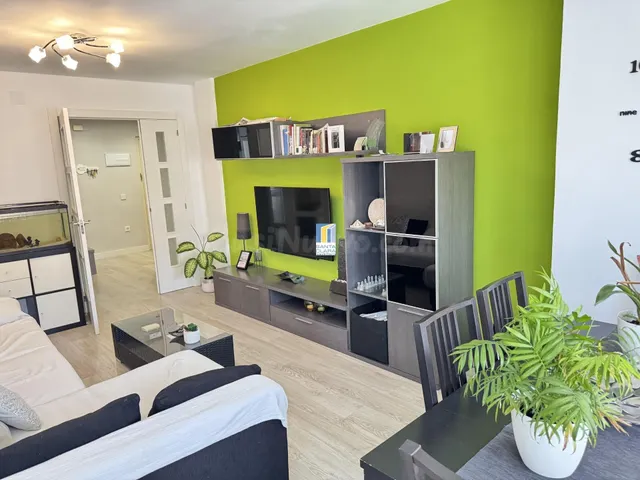 PISO EN VENTA DE 4 DORMITORIOS Y 2 BAÑOS EN ZONA PRÍNCIPE DE
