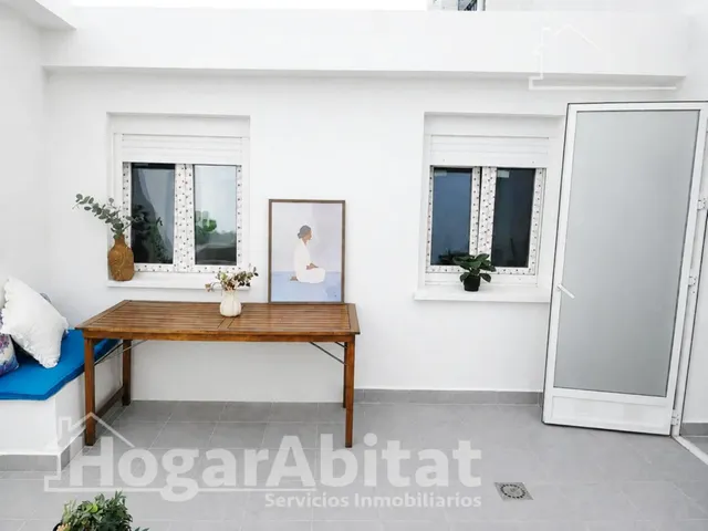 REFORMADA Y ACOGEDORA CON BUHARDILLA Y TERRAZA — 27