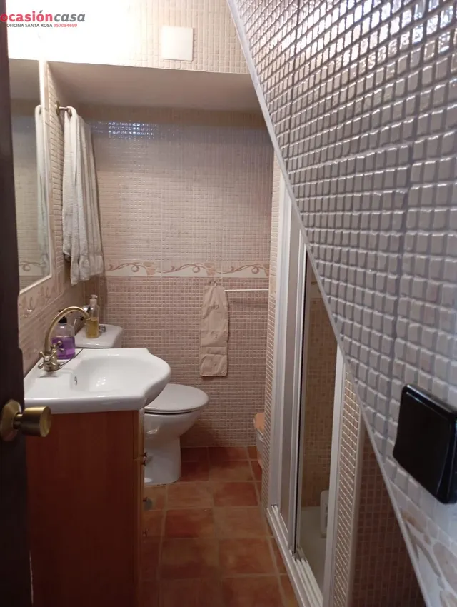 CASA EN VILLAHARTA — 12