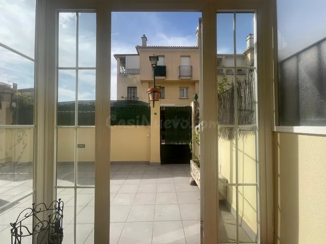 Amplia habitación en Granada, Ideal para Estudiantes