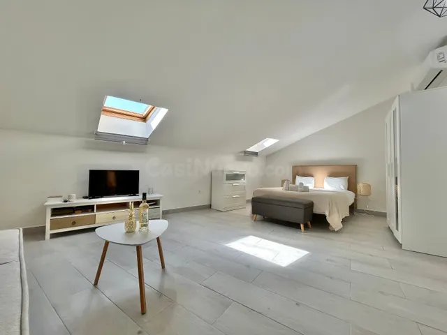 ESTUDIO CON LICENCIA VACACIONAL (MALAGA CENTRO) — 2