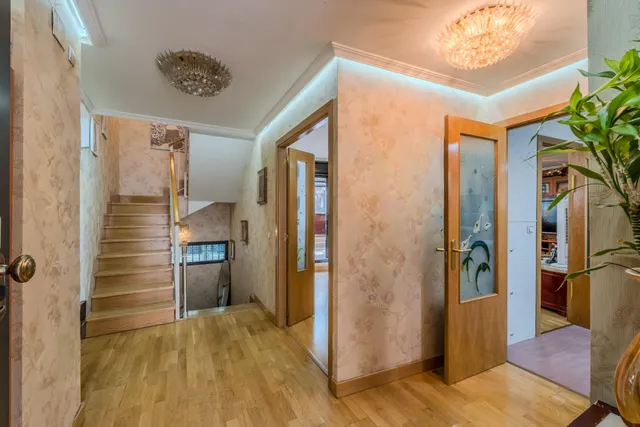 Precioso chalet adosado de cinco dormitorios y tres baños en el PAU de Carabanchel — 13