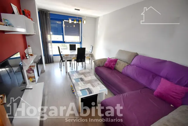 AMPLIO Y LUMINOSO EN RESIDENCIAL CON PISCINA Y GARAJE, TODO  - foto 2