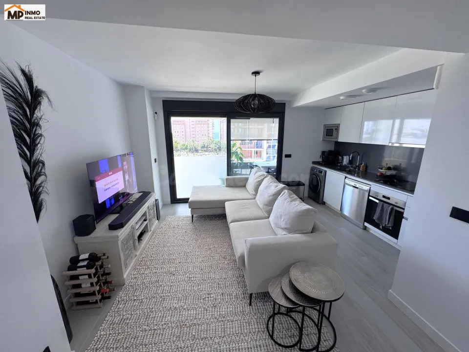 Apartamento moderno y elegante con bonitas vistas en Calpe