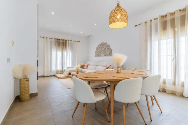 ESPECTACULAR CHALET EN CHICLANA — 12