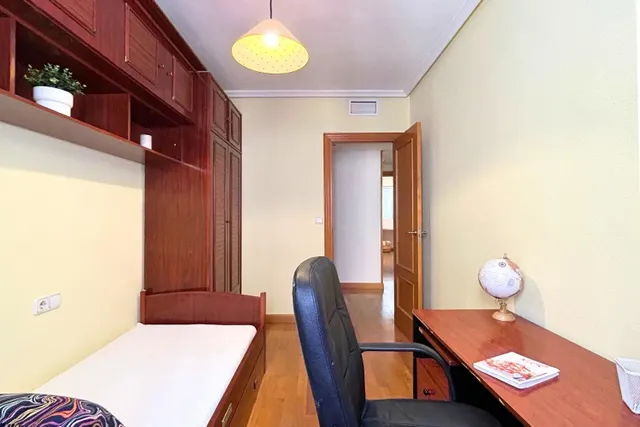 PISO EN VENTA EN LA FLOTA, JUNTO AL JARDÍN DE LAS TRES COPAS — 28