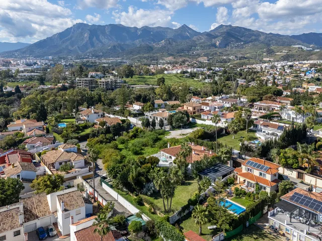 Chalet 7 habitaciones 420m² en venta - Altos de Estepona — 49