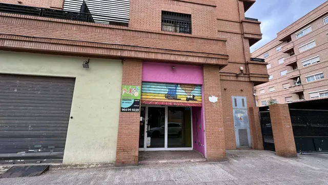 Local comercial 73m² en venta - Sur