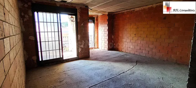 EDIFICIO EN PROYECTO DE DOS PLANTA MAS ATICO DUPLEX - foto 5