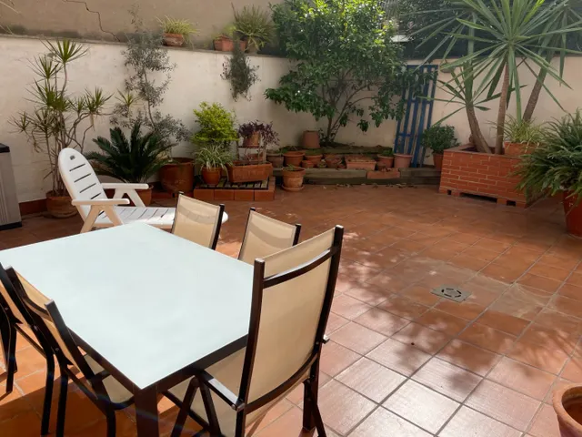 Planta baja con gran patio en el centro de Sant Feliu de LLobregat. — 20