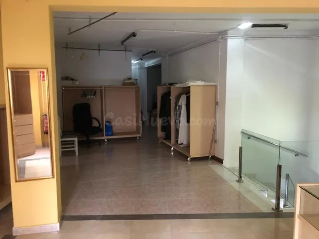 Local de tres niveles en Torrelavega, Cantabria. — 6