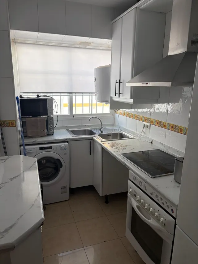 ¡PISO REFORMADO Y LISTO PARA ENTRAR A VIVIR EN LEVANTE! - foto 4