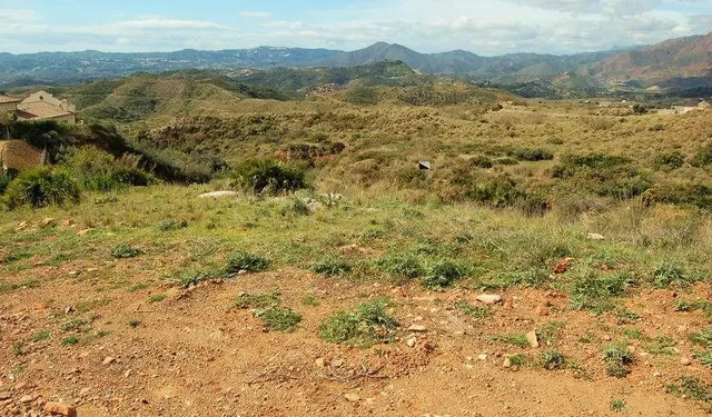 Terreno con vistas espectaculares en Mijas Costa - foto 4