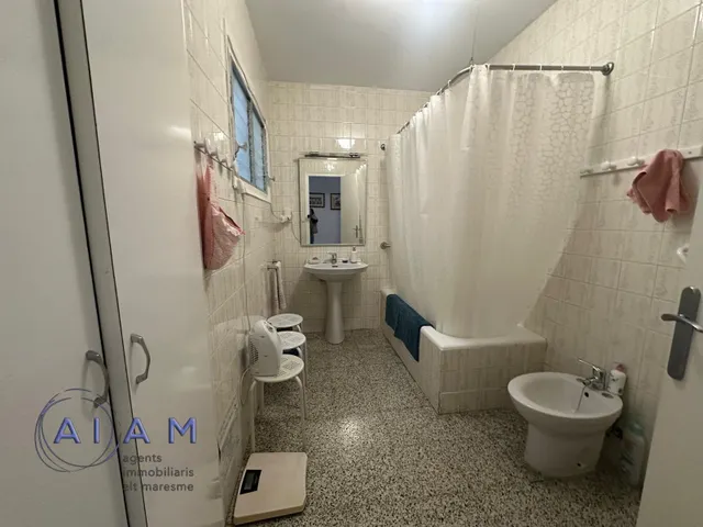 Edificio con local y 2 viviendas en Tordera — 23