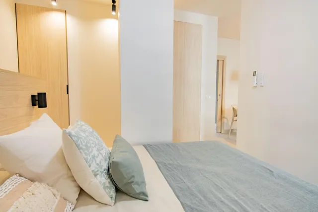 APARTAMENTO TURÍSTICO CALLE JUAN PEDRO NÚÑEZ 8,A - AV. BLASCO IBÁÑEZ — 12