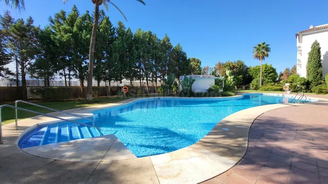 AQUILER LARGA TEMPORADA !!! Impresionante apartamento de 130 - foto 2