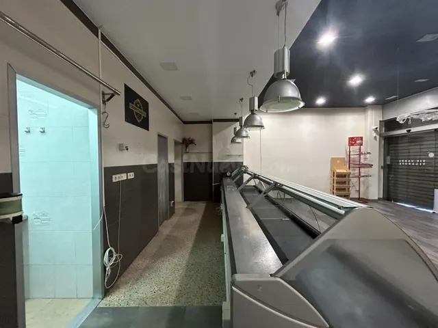 Local comercial 104m² en venta - Molí de Vent - foto 5