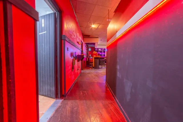Local comercial 124m² en venta - Centro — 9