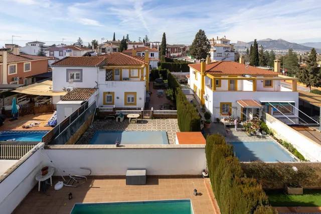 ✨ ¡Tu nuevo hogar con piscina a solo 15 minutos de Granada! — 30