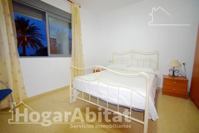 EN PRIMERA LÍNEA DE PLAYA CON TERRAZA, GARAJE Y ASCENSOR — 15