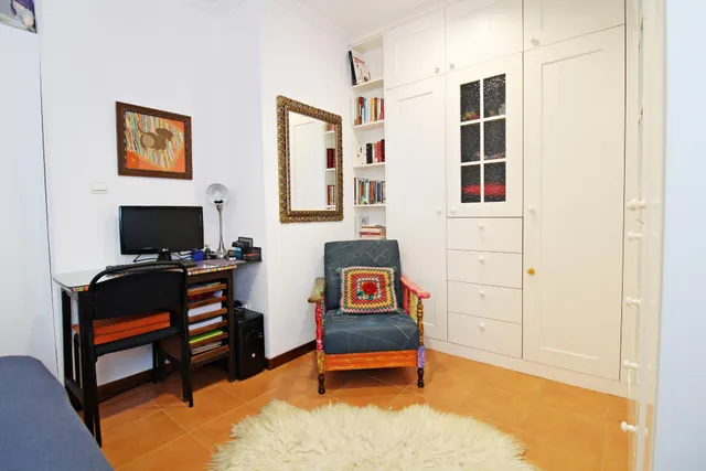 BUNGALOW DE ESQUINA EN ZONA KELME — 30