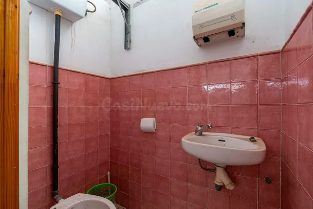Local comercial 300m² en venta - Ejido sur — 17