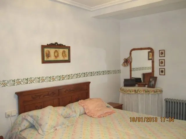 CHALET EN CASCO URBANO — 19