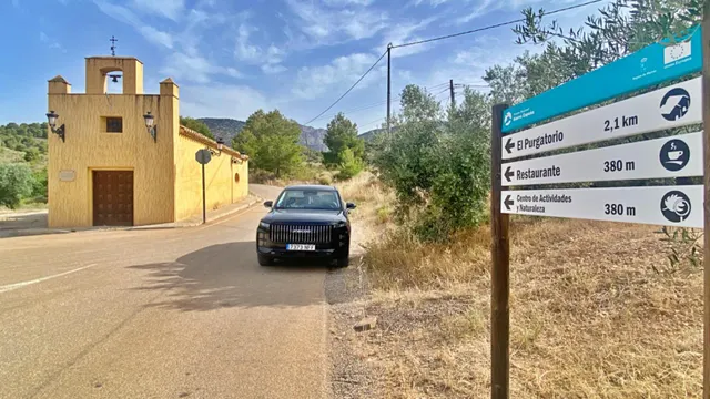 FINCA DE 6 Hectáreas con CASA CORTIJO para reformar — 19