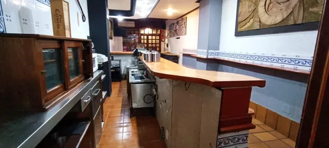 VENTA DE LOCAL Y NEGOCIO DE HOSTELERÍA CON LICENCIA VIGENTE EN ZAMORA ZONA CENTRO/TRES CRUCES... — 3