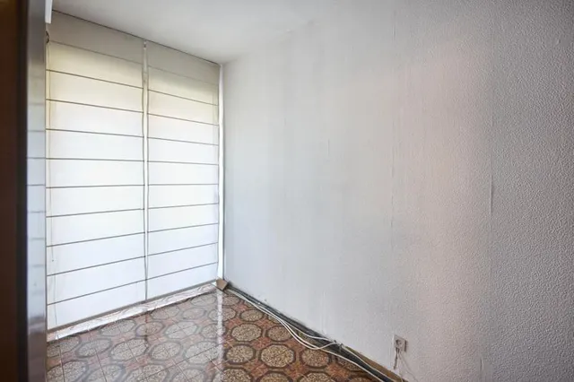 Piso alto y luminoso en galvany — 15