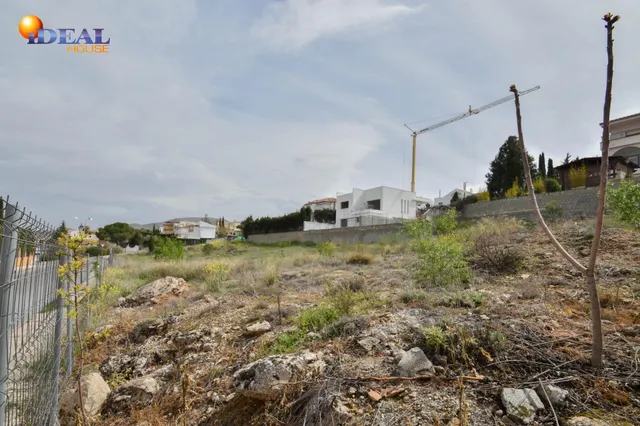 PARCELA EDIFICABLE EN EL BARRIO DE MONACHIL — 5