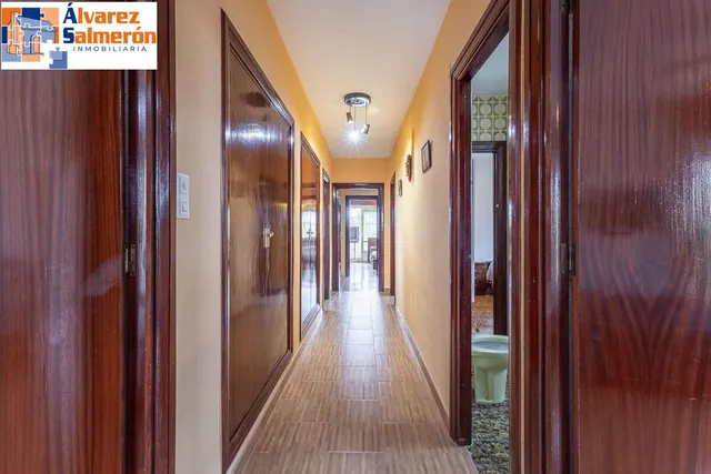 Gran casa con parcela y piscina en Cájar — 23