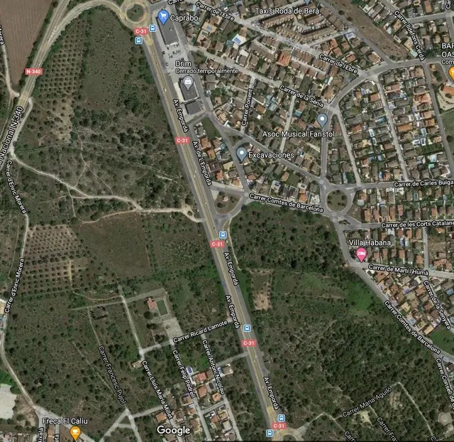 3 Parcelas en carretera para servicios en El Vendrell — 6