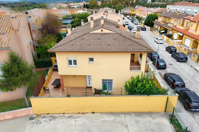 Casa 4 habitaciones 162m² en venta - Pueblo 26 — 26