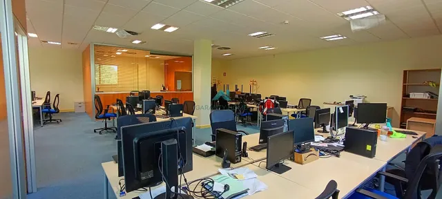 Se alquila oficina en Vitoria — 14