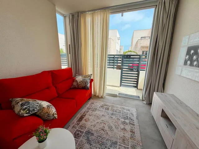 Bungalow en planta baja con 2 terrazas, piscina y parking en Aguas Nuevas — 42