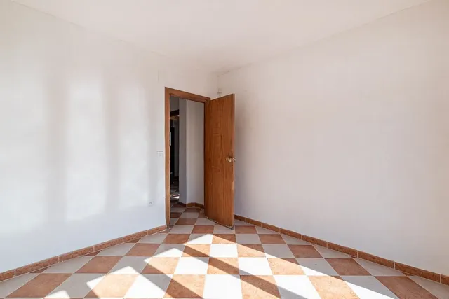 Edificio en Zaidín — 21