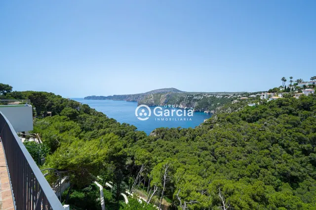 Villa en primera línea en venta en Jávea con increíbles vistas — 31