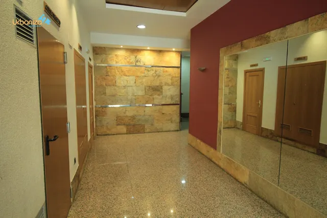 Piso con amplia terraza en Ciudad Jardín — 37