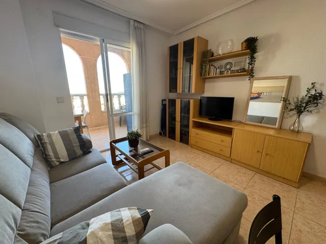 Apartamento con vistas despejadas y piscina — 10