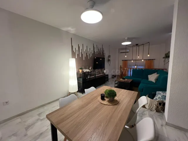 PISO REFORMADO EN EL CENTRO DE ALMERIA - foto 4