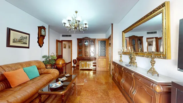 Amplio piso de 141 m2 con cochera y trastero en calle Gonzalo Ximénez de Quesada — 14
