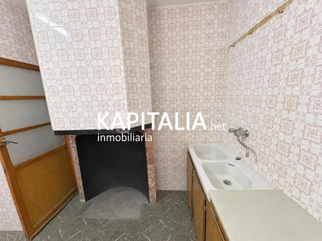 BONITA CASA A LA VENTA CON GARAJE EN BOLBAITE — 11